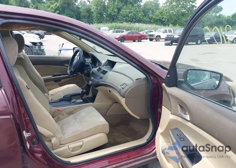 2010 Honda Accord 2.4 Lx-P z USA, uszkodzony, nr VIN 1HGCP2F49AA056496